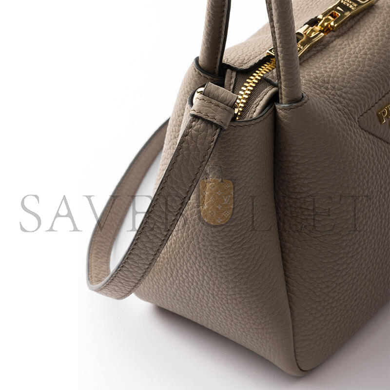 PRADA LEATHER MINI HANDBAG 1BA362 (19.5*18*9cm) PRADA LEATHER MINI HANDBAG 1BA362 (19.5*18*9cm)